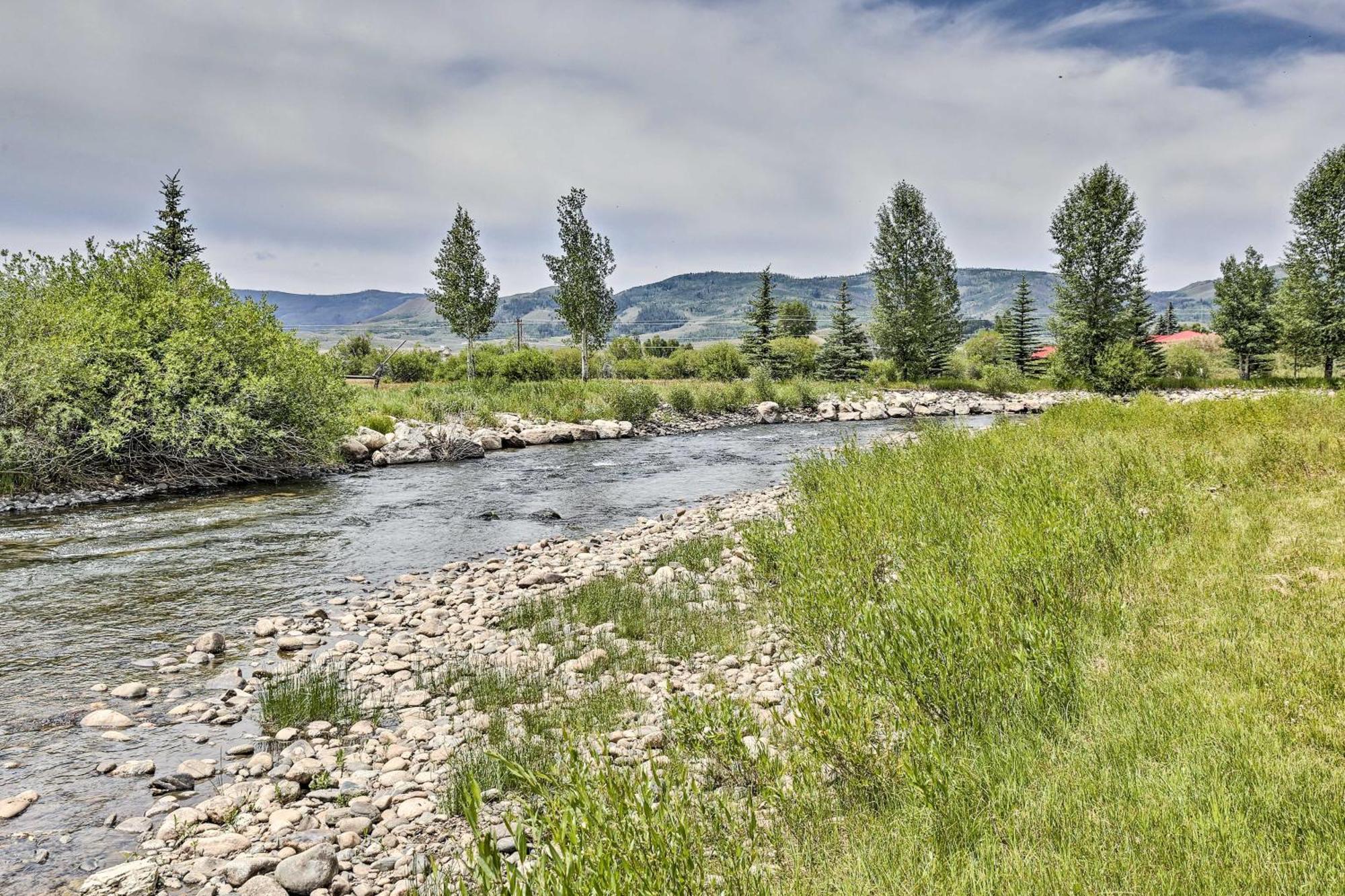 Riverfront Cabin About 4 Mi To Granby Ranch! Экстерьер фото