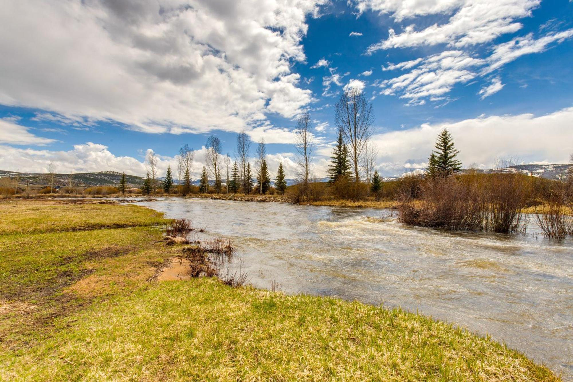 Riverfront Cabin About 4 Mi To Granby Ranch! Экстерьер фото